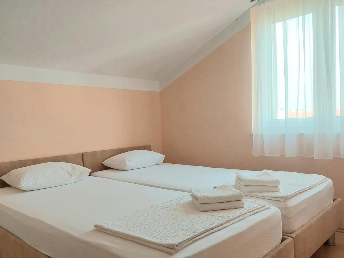 Apartments Oaza, Vrsi Mulo Εξωτερικό φωτογραφία